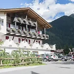 Pineta 卡纳泽伊