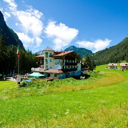 Hotel Pineta 3*