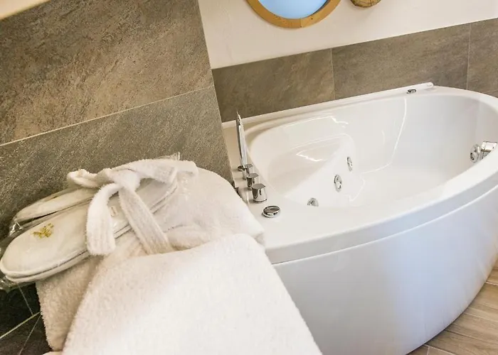 Pineta מלון קאנזיי